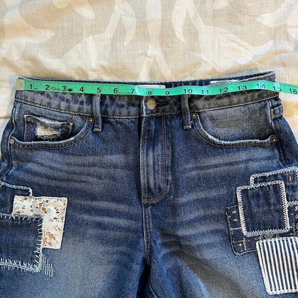 Driftwood Patched Up Bermuda Shorts Jean
Denim Raw‎ Hem size 27 - Picture 7 of 11